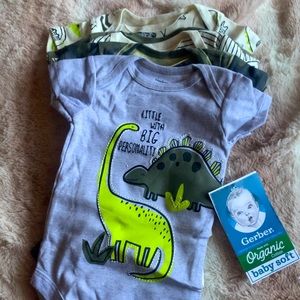 5pc brand new Gerber baby boy dinosaur clothing